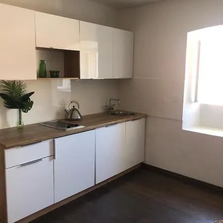 Dubravka Iza Roka * Dubrovnik